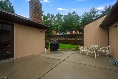 25 N Hillside Ave, Livingston, NJ 07039 - Photo 31