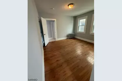 27 Alexander St, New Brunswick, NJ 08901 - Photo 9