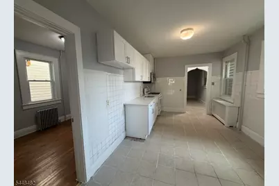 27 Alexander St, New Brunswick, NJ 08901 - Photo 3