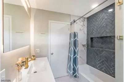 355 Kent St, Phillipsburg, NJ 08865 - Photo 25