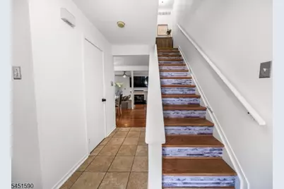 138 Stratford Ct, Hillsborough Township, NJ 08844 - Photo 9