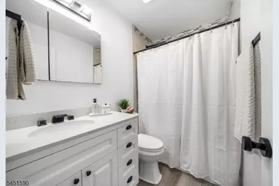 138 Stratford Ct, Hillsborough Township, NJ 08844 - Photo 29