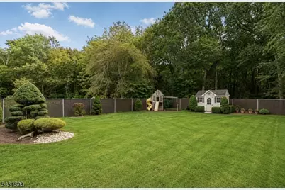 18 E Francis Ave, Marlboro Township, NJ 07751 - Photo 33