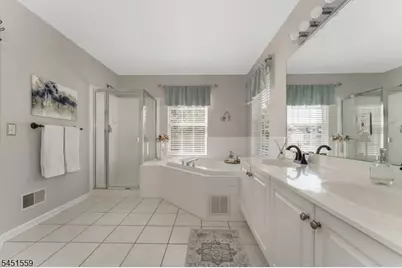 46 Saxton Dr, Hackettstown, NJ 07840 - Photo 23