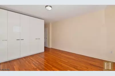 8750 Boulevard East #5E, North Bergen Twp., NJ 07047 - Photo 9