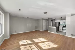 20 Mulford Ct, Roseland, NJ 07068 - Photo 25