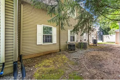 20 Mulford Ct, Roseland, NJ 07068 - Photo 3
