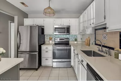 20 Mulford Ct, Roseland, NJ 07068 - Photo 21