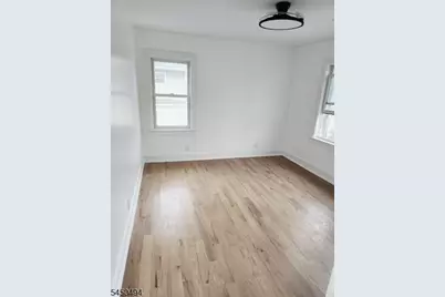 32 Fontaine Ave, Bloomfield Twp., NJ 07003 - Photo 9