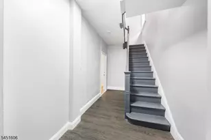 63 S 7th St, Newark, NJ 07107 - Photo 23