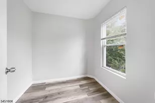 63 S 7th St, Newark, NJ 07107 - Photo 31
