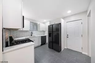 63 S 7th St, Newark, NJ 07107 - Photo 17