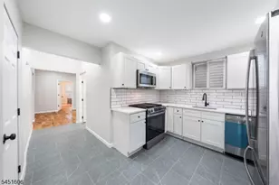 63 S 7th St, Newark, NJ 07107 - Photo 29