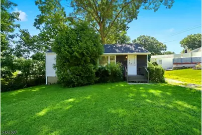 234 Prospect St, Dover, NJ 07801 - Photo 3