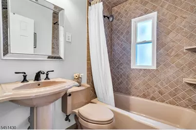 22 Macarthur Ave, Cranford Township, NJ 07016 - Photo 17