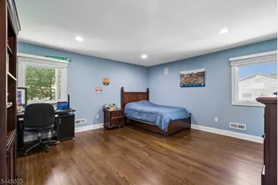 27 Shadowlawn Dr, Livingston, NJ 07039 - Photo 19