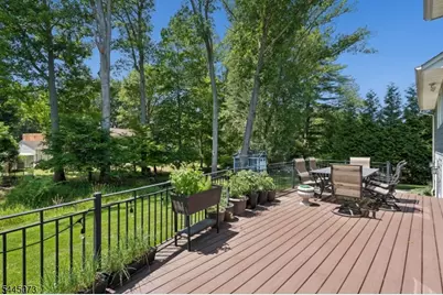 27 Shadowlawn Dr, Livingston, NJ 07039 - Photo 21