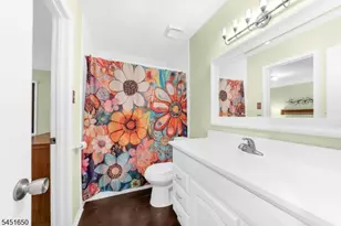 111 Alpine Ct, Stanhope, NJ 07874 - Photo 21