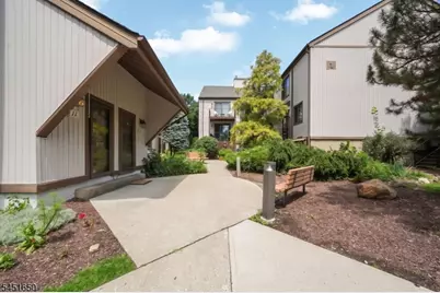111 Alpine Ct, Stanhope, NJ 07874 - Photo 3