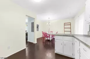111 Alpine Ct, Stanhope, NJ 07874 - Photo 15