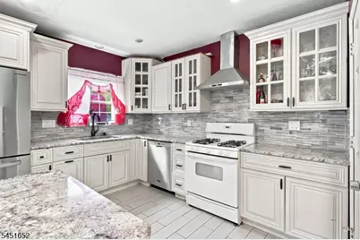 527-529 Westfield Ave, Elizabeth, NJ 07208 - Photo 13