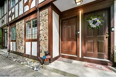 705 Thoreau Ct #705, Mahwah, NJ 07430 - Photo 11