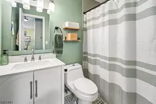 705 Thoreau Ct, Mahwah, NJ 07430 - Photo 9