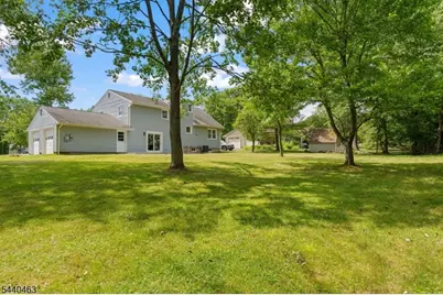 8 Crest Dr, Bridgewater, NJ 08805 - Photo 47