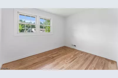 8 Crest Dr, Bridgewater, NJ 08805 - Photo 33