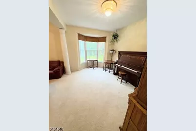 80 Plum Brook Rd, Raritan Township, NJ 08822 - Photo 19