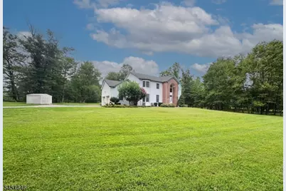 80 Plum Brook Rd, Raritan Township, NJ 08822 - Photo 3