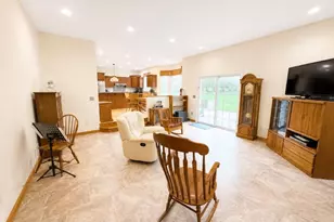 80 Plum Brook Rd, Raritan Township, NJ 08822 - Photo 7