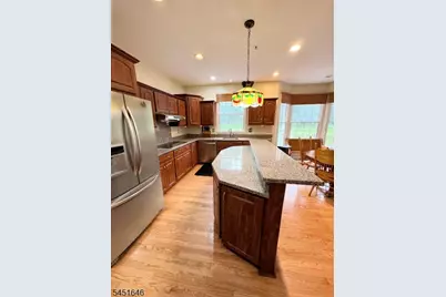 80 Plum Brook Rd, Raritan Township, NJ 08822 - Photo 11
