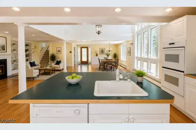 7 Wolfs Corner Rd, Green Township, NJ 07860 - Photo 9