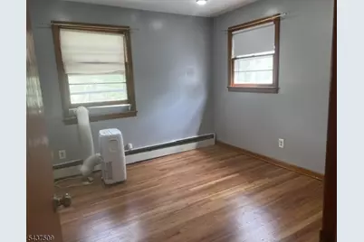42 Edgewood Ter, Bridgewater, NJ 08807 - Photo 9