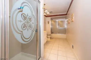 7 Bowfell Ct, Wayne, NJ 07470 - Photo 17