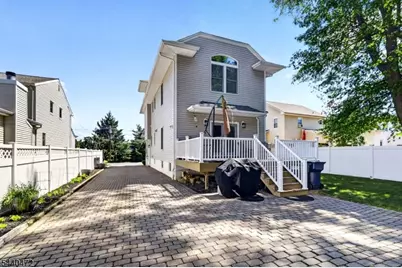 123 Gibson Blvd, Clark Township, NJ 07066 - Photo 39