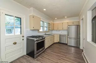 65 Kraft Pl, Ringwood, NJ 07456 - Photo 9