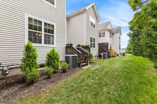 54 Indian Field Dr, Hardyston Township, NJ 07419 - Photo 37