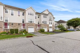 54 Indian Field Dr, Hardyston Township, NJ 07419 - Photo 3
