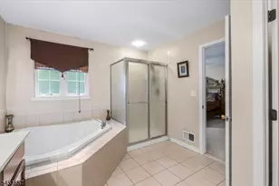54 Indian Field Dr, Hardyston Township, NJ 07419 - Photo 25