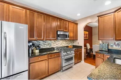 54 Indian Field Dr, Hardyston Township, NJ 07419 - Photo 11