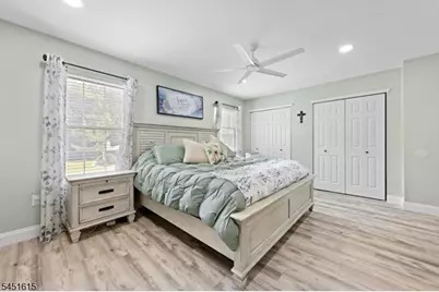 344 Constitution Cir, North Brunswick Township, NJ 08902 - Photo 17