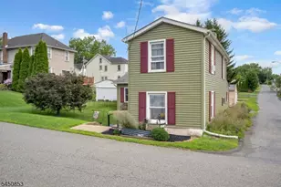 412 Pursel St, Phillipsburg, NJ 08865 - Photo 3