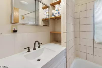32 Grant Pl, Irvington, NJ 07111 - Photo 9