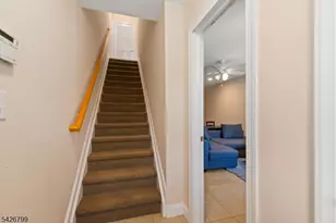 43 Manchester Ct, Kinnelon, NJ 07405 - Photo 23