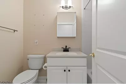 43 Manchester Ct, Kinnelon, NJ 07405 - Photo 13