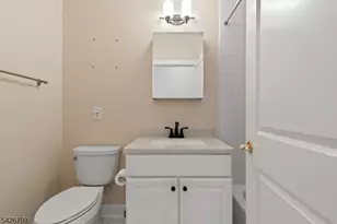 43 Manchester Ct, Kinnelon, NJ 07405 - Photo 13
