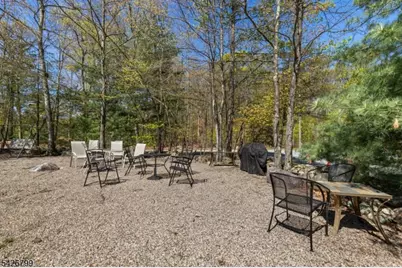 43 Manchester Ct, Kinnelon, NJ 07405 - Photo 25