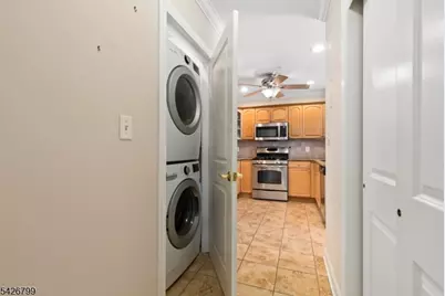 43 Manchester Ct, Kinnelon, NJ 07405 - Photo 9